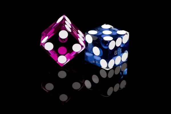 erek 94 Three Card Poker live dealer table with card display and betting interface